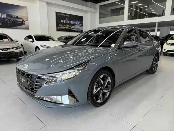 Hyundai Elantra 2023