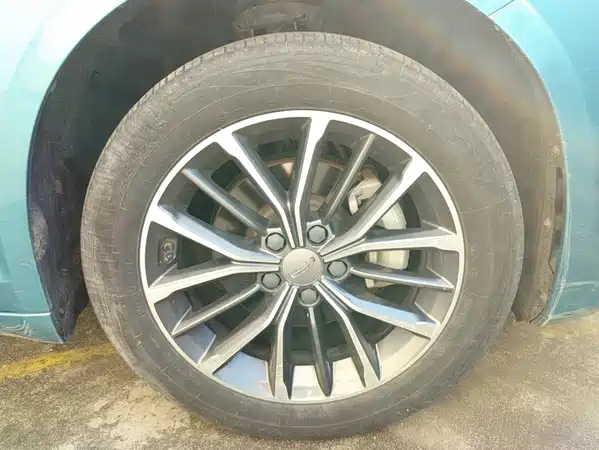 Geely Xingrui 2021