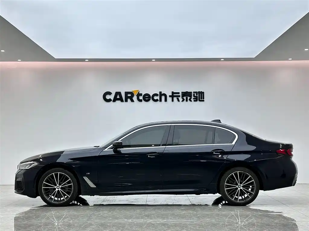 BMW 5 Series 2023