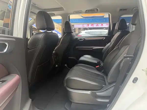 GAC Trumpchi M6 2023