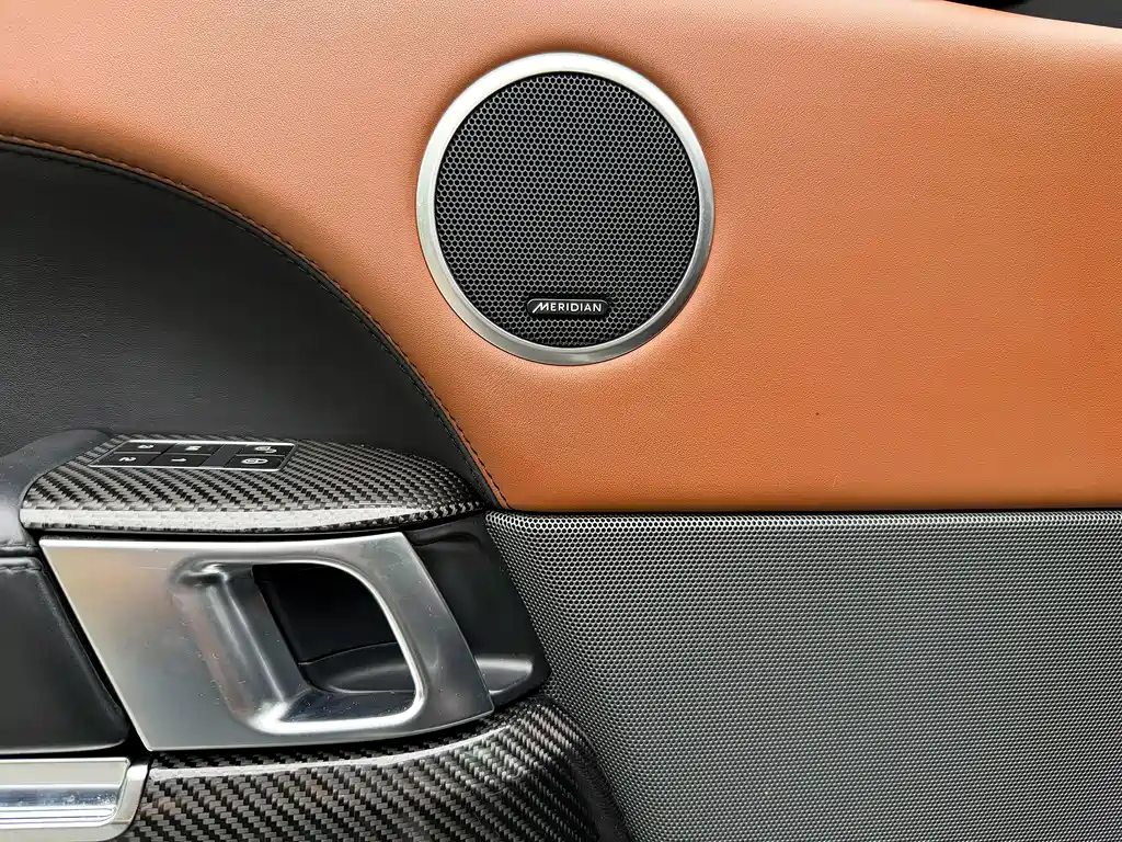 Land Rover Range Rover Sport 2016 — фото 16