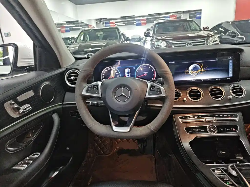 Mercedes-Benz E-Class 2018 — фото 7