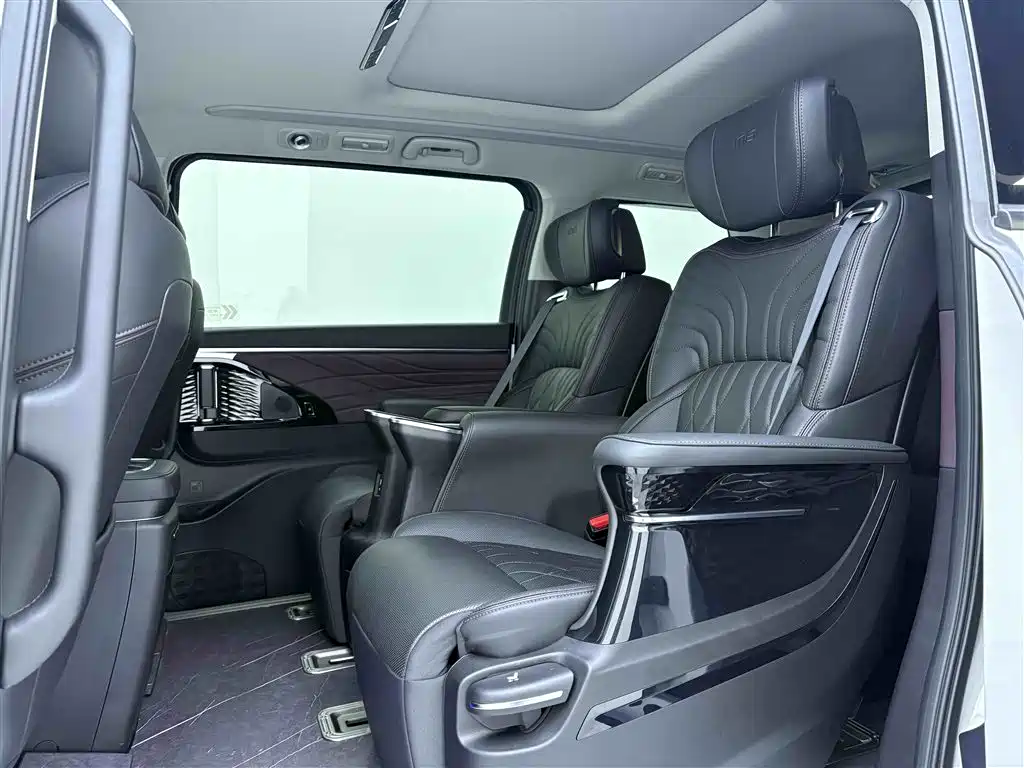 GAC Motor Trumpchi M8 2025 — фото 19