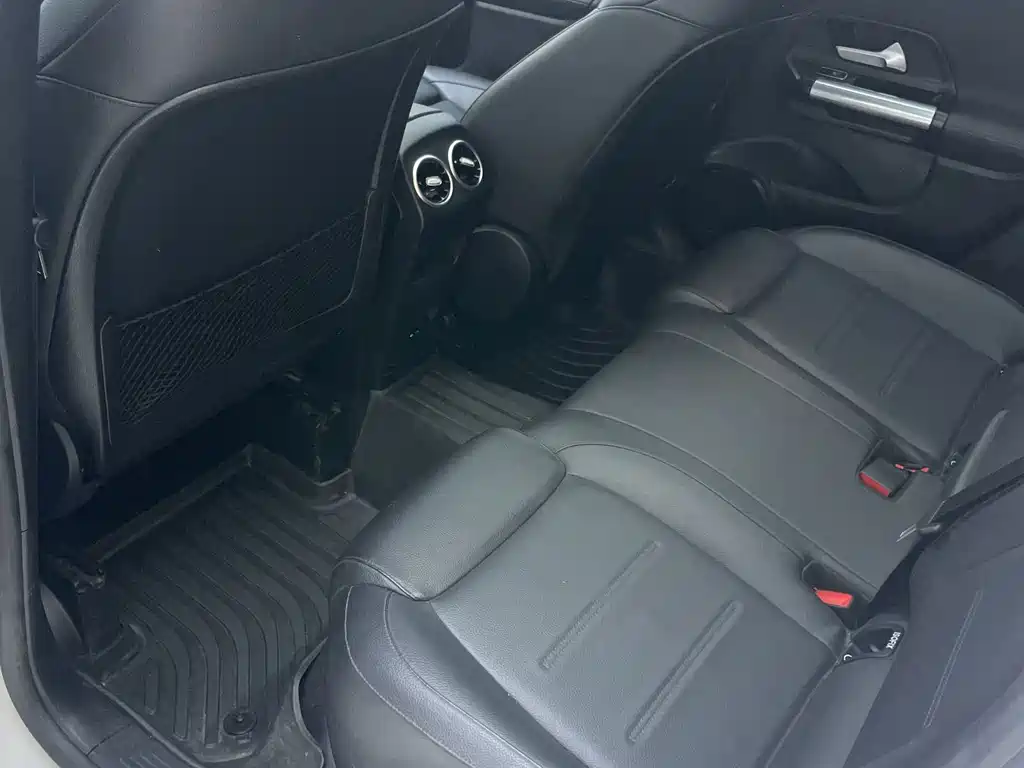 Mercedes-Benz GLA 2021 — фото 22