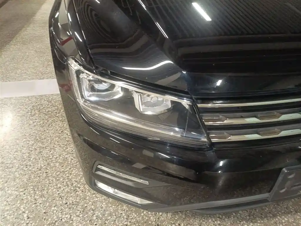 Volkswagen Tiguan L 2018 — фото 13
