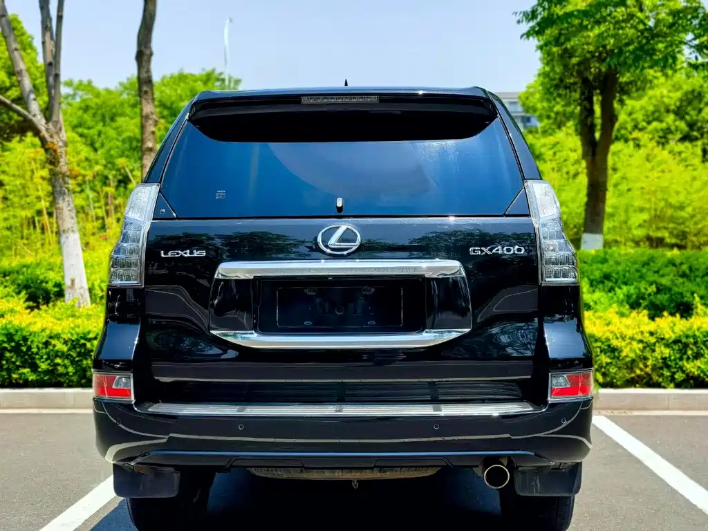 Lexus GX 2015 — фото 11