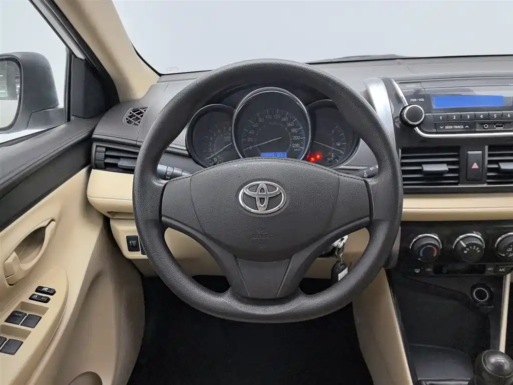 Toyota Vios 2014 — фото 11