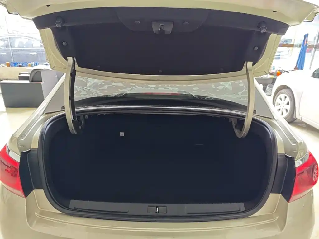 Citroën C4 Sega 2017 — фото 19