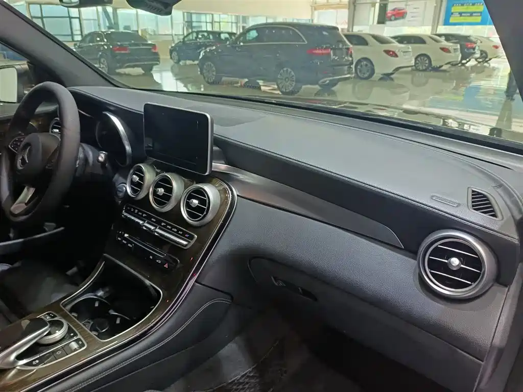 Mercedes-Benz GLC 2017