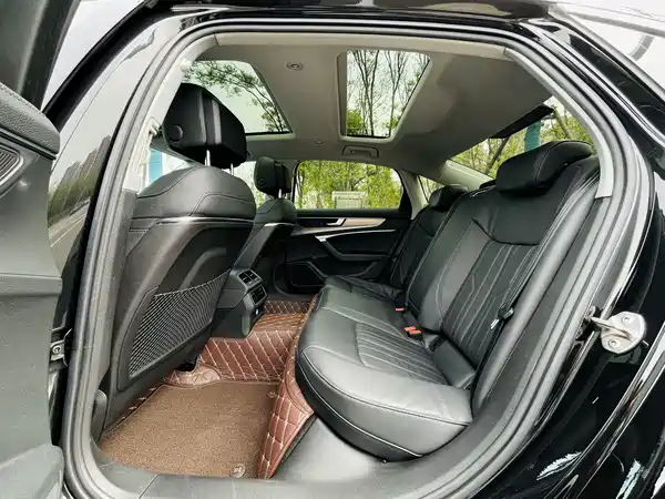 Audi A6L 2021