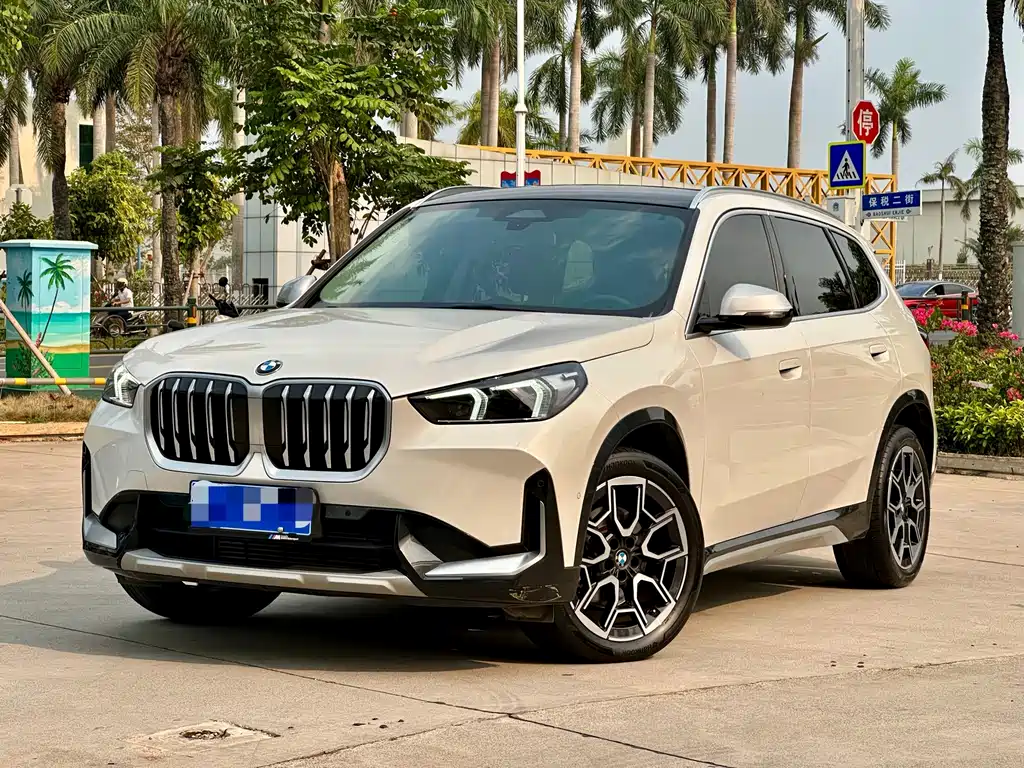 BMW X1 2024 — фото 1