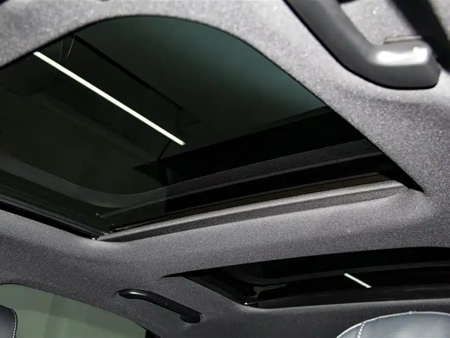 Mercedes-Benz C-Class 2025 — фото 28