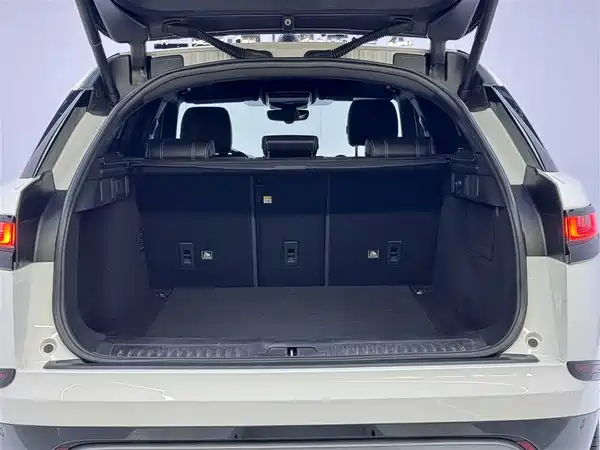 Land Rover Range Rover Velar 2021