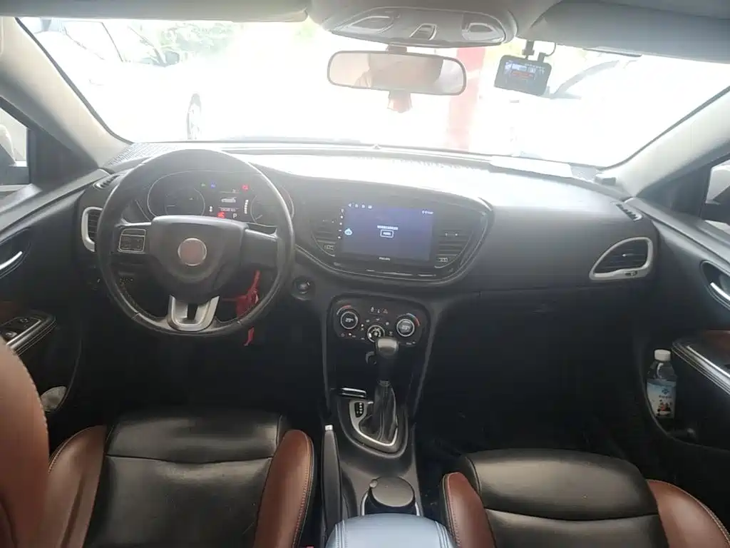 Fiat Viaggio 2015 — фото 10