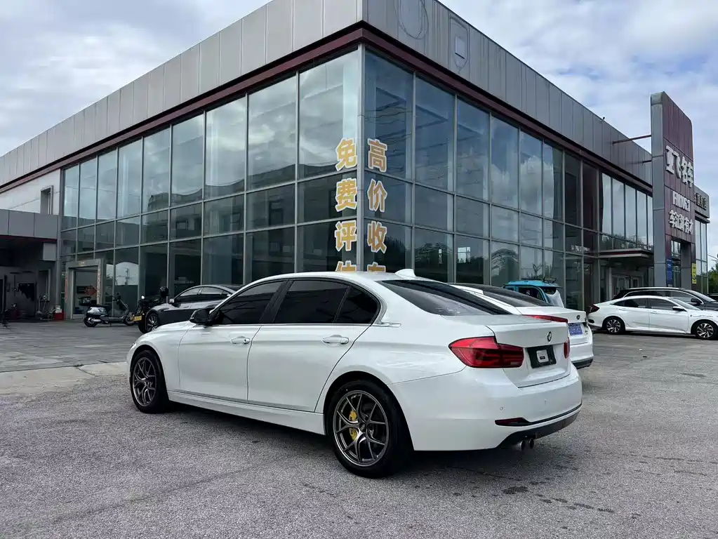 BMW 3 Series 2017