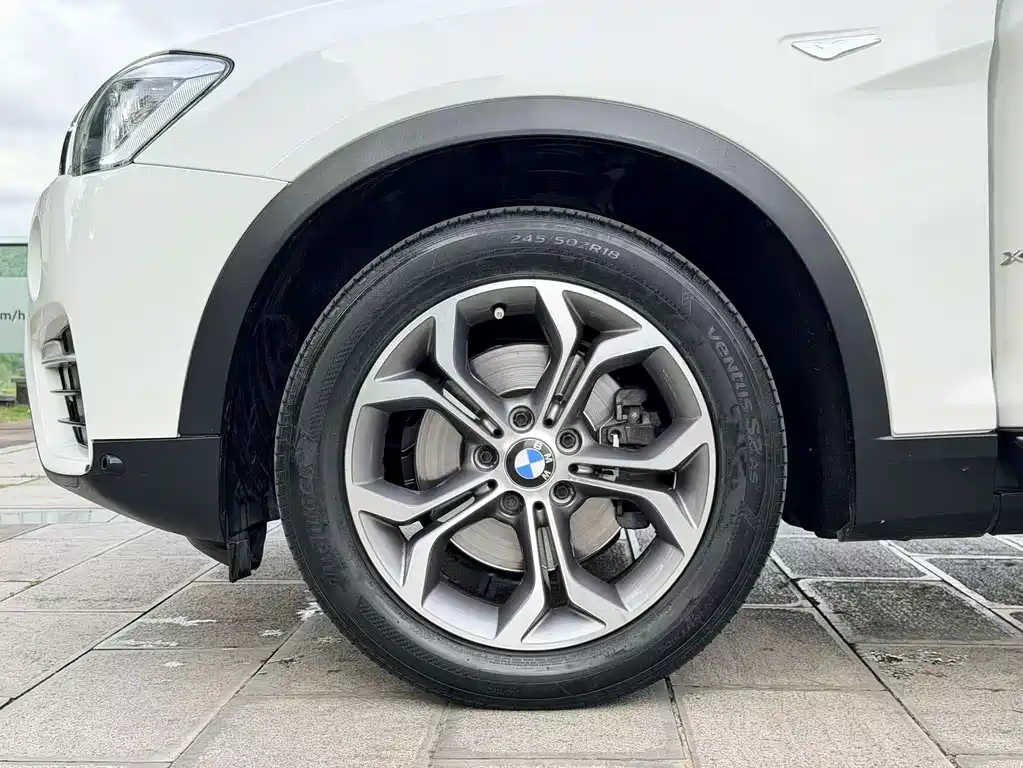 BMW X4 2014 — фото 11