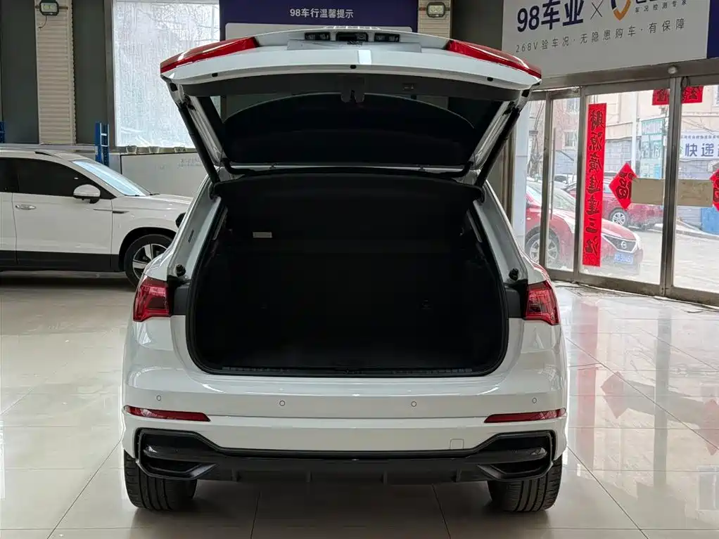 Audi Q3 2023 — фото 23