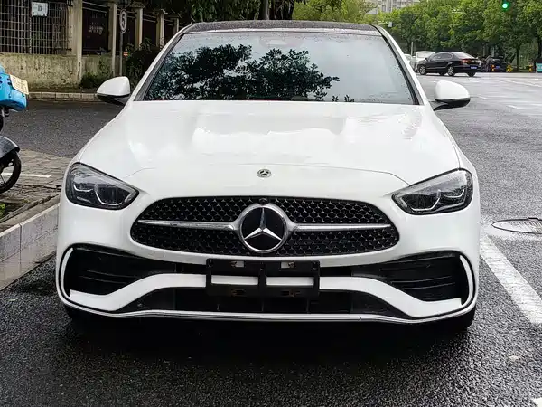 Mercedes-Benz C-Class 2023