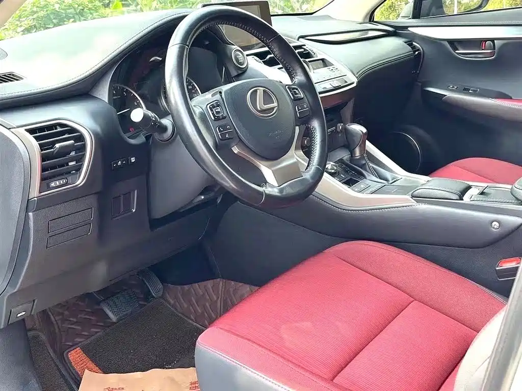 Lexus NX 2018