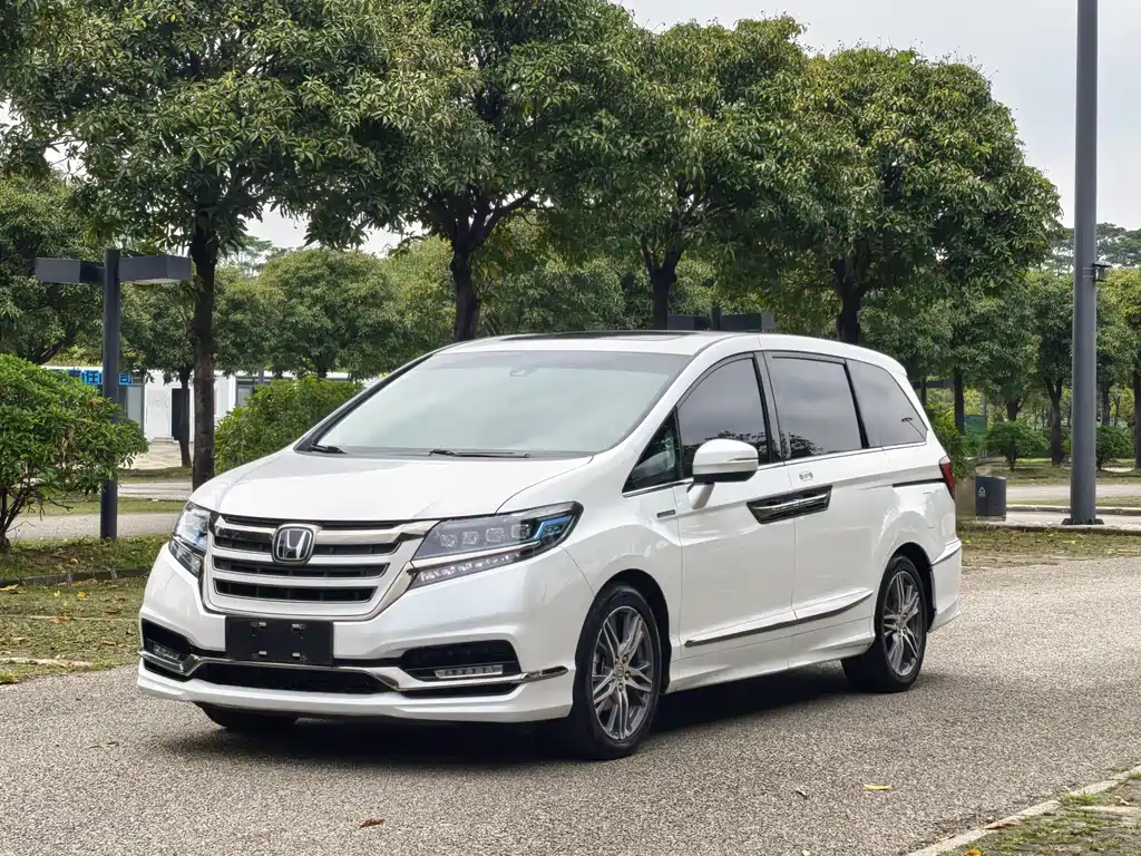 Honda Elysion 2021 — фото 1