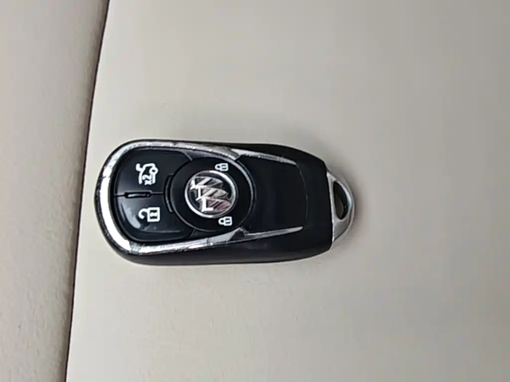 Buick Regal 2021 — фото 9