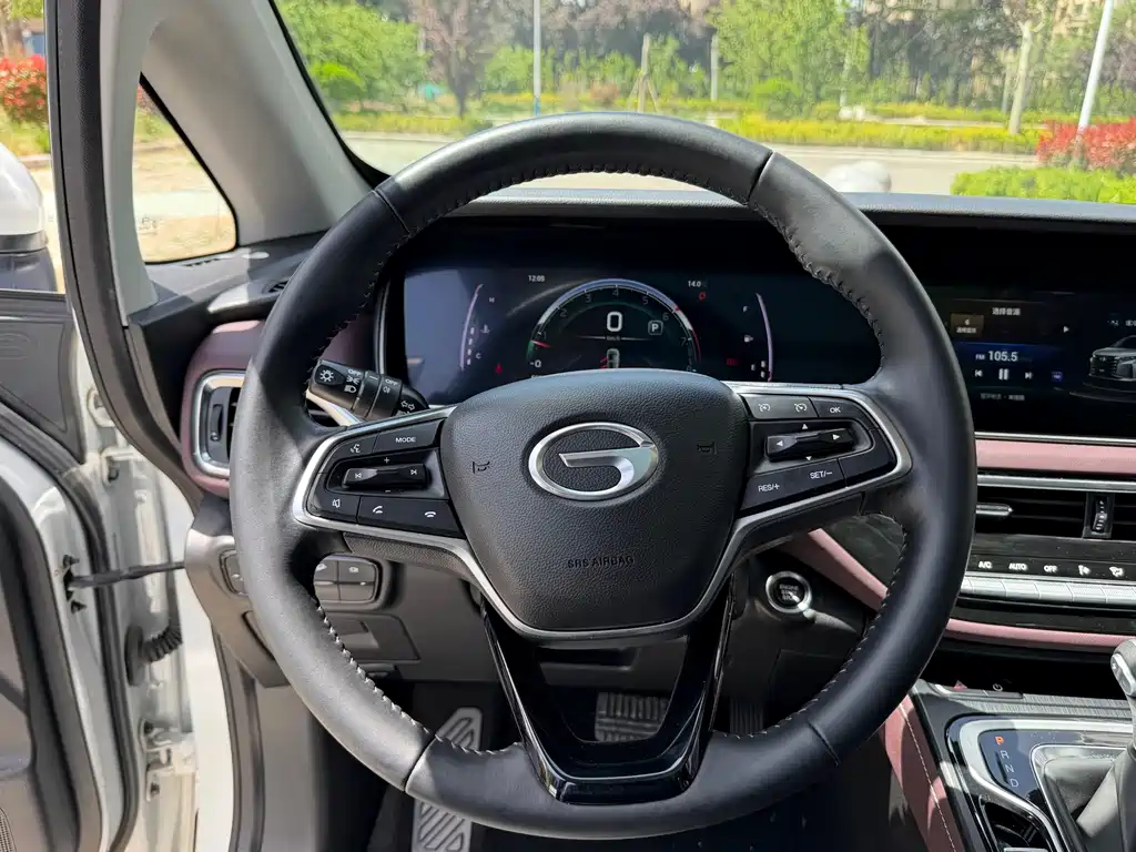 GAC Trumpchi M6 2022 — фото 12