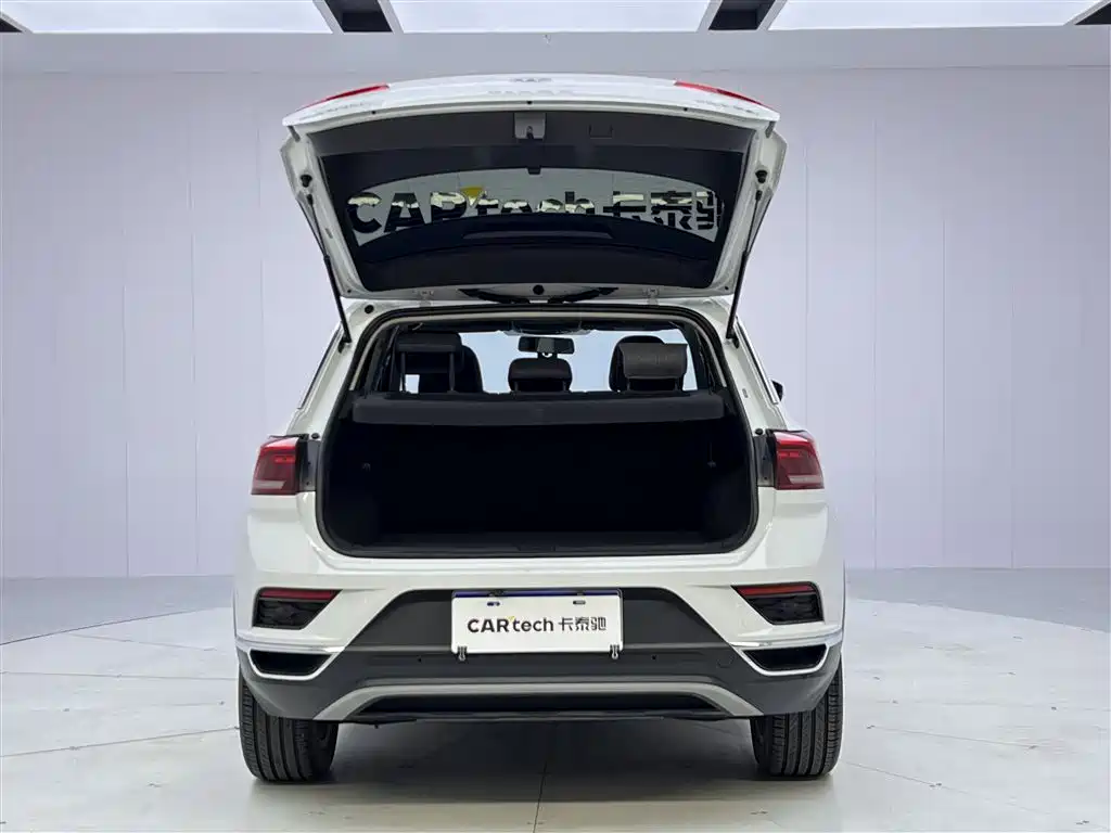 Volkswagen T-Roc 2022 — фото 11