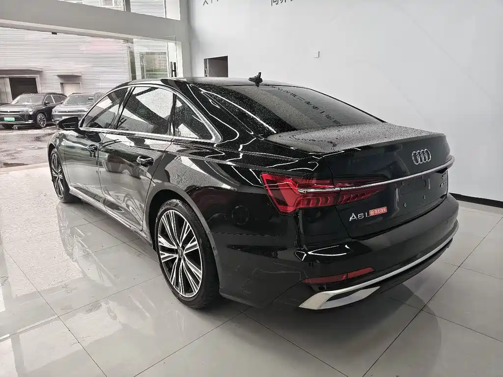 Audi A6L 2024 — фото 12