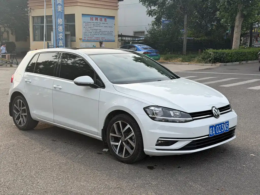 Volkswagen Golf 2020