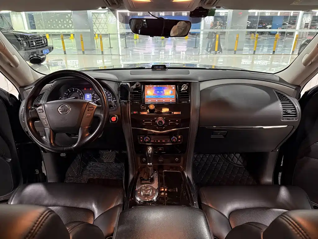 Nissan Patrol 2019 — фото 15