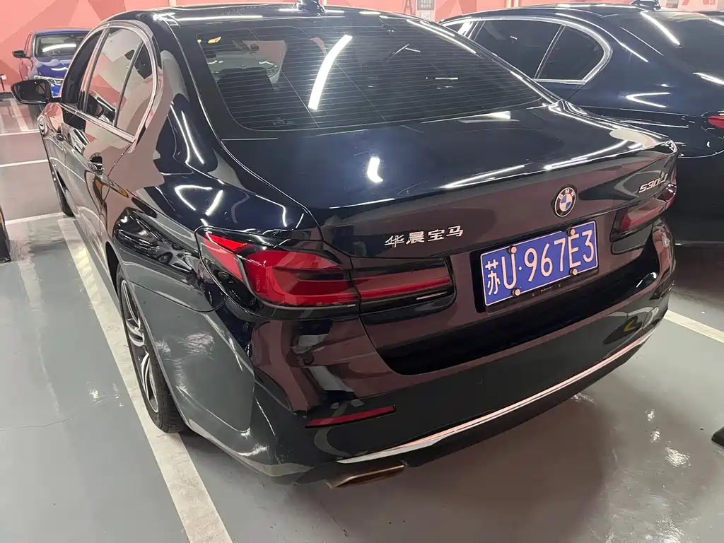 BMW 5 Series 2021