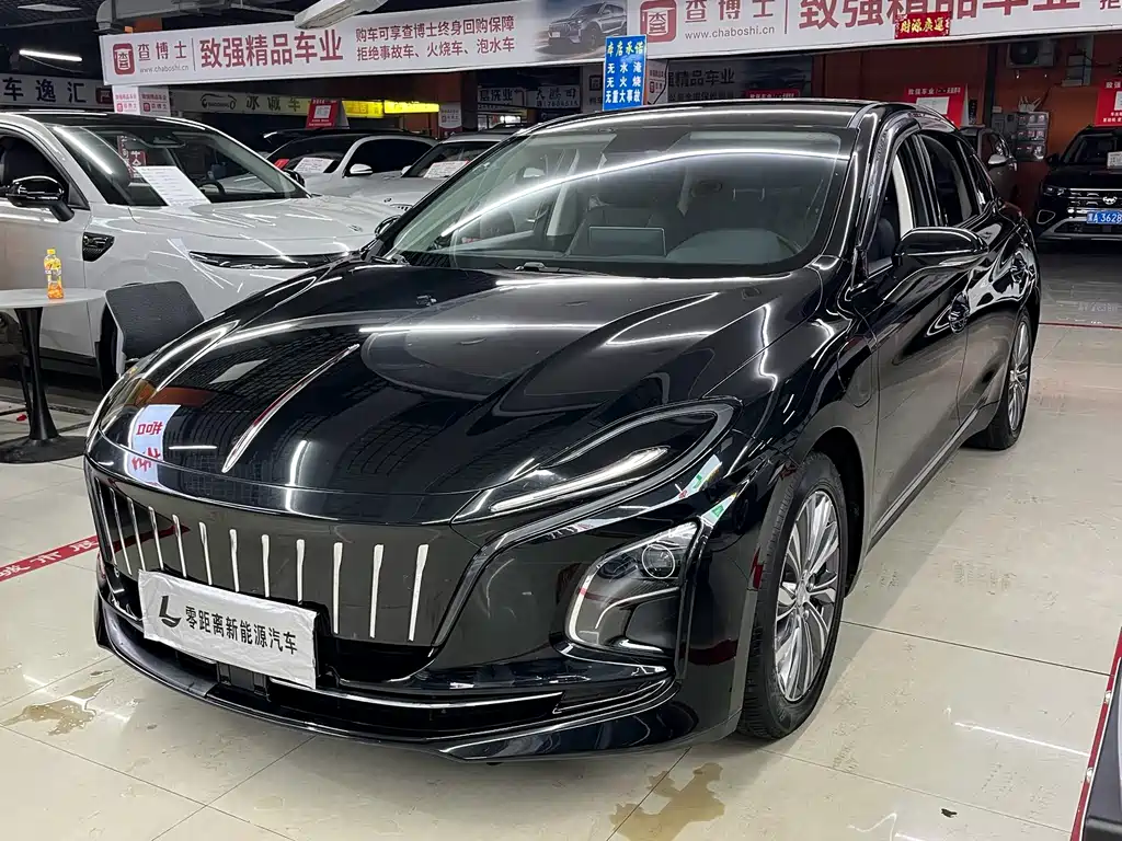 Hongqi E-QM5 2023 — фото 1