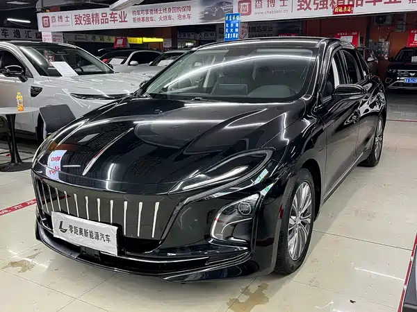 Hongqi E-QM5 2023