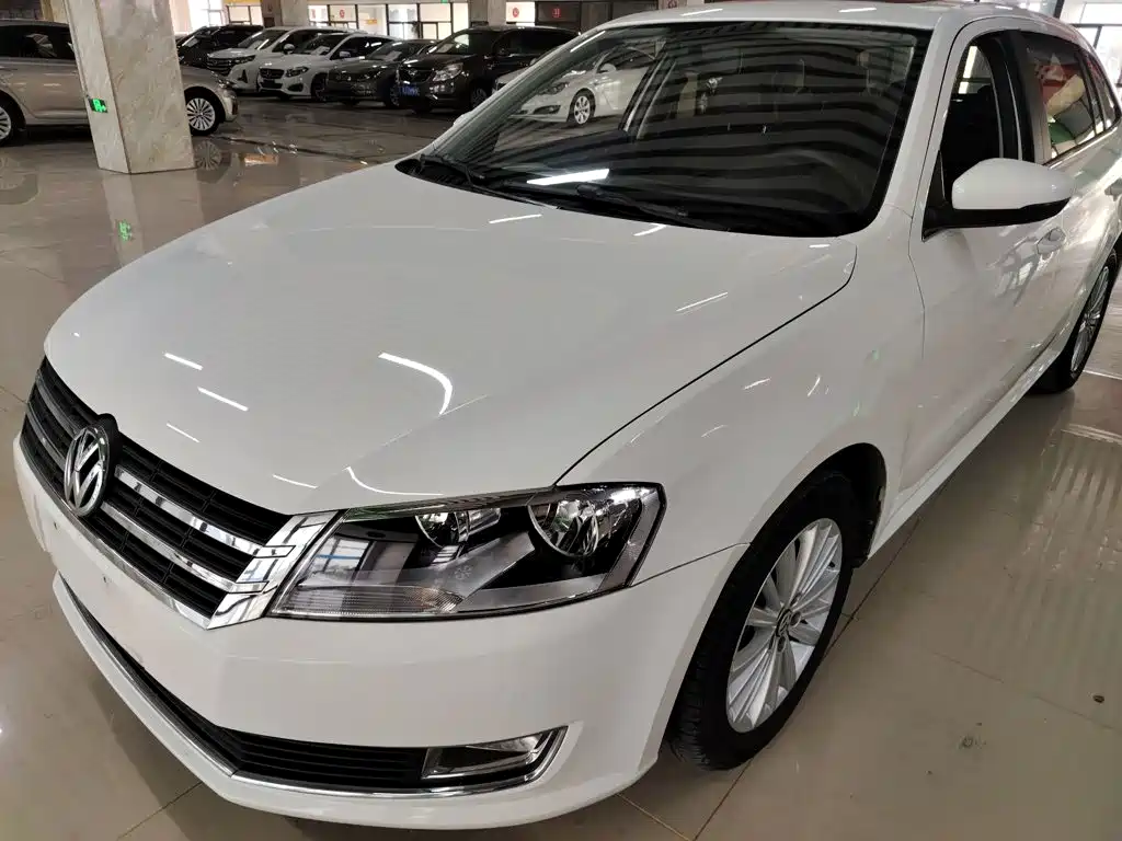 Volkswagen Gran Lavida 2015 — фото 1