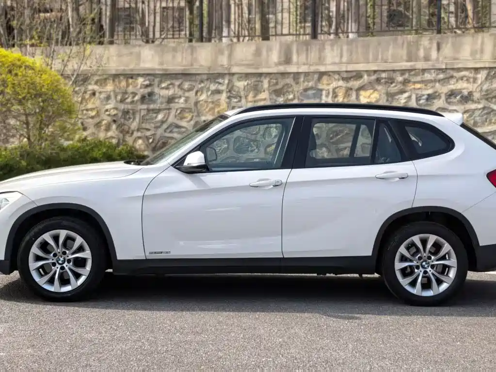 BMW X1 2015 — фото 3
