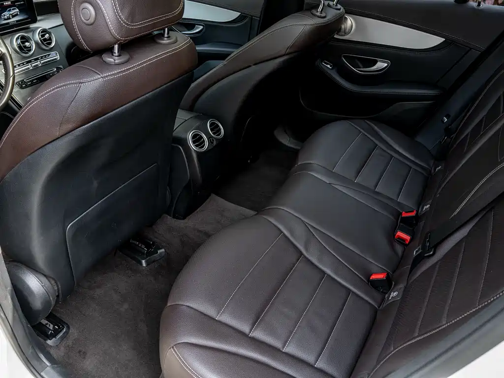 Mercedes-Benz GLC 2017 — фото 13