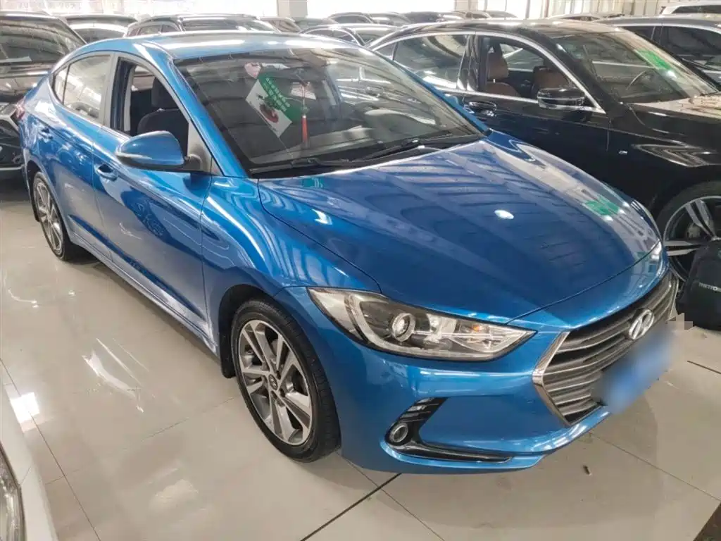 Hyundai Elantra 2016 — фото 4