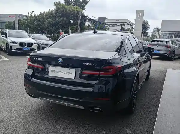 BMW 5 Series 2022