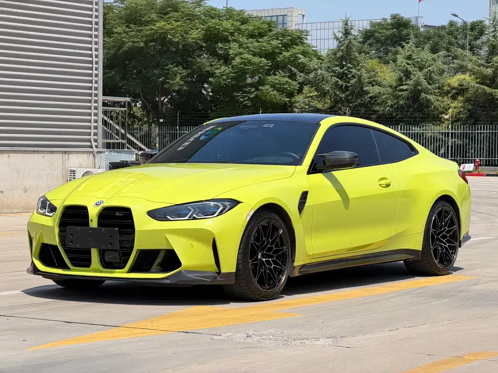 BMW M4 2023 — фото 1