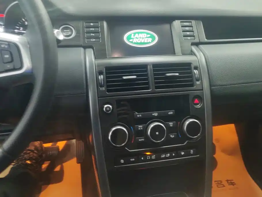 Land Rover Discovery Sport 2019 — фото 13