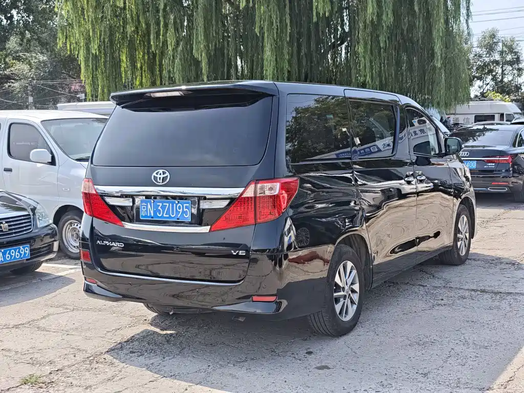 Toyota Alphard 2013 — фото 4
