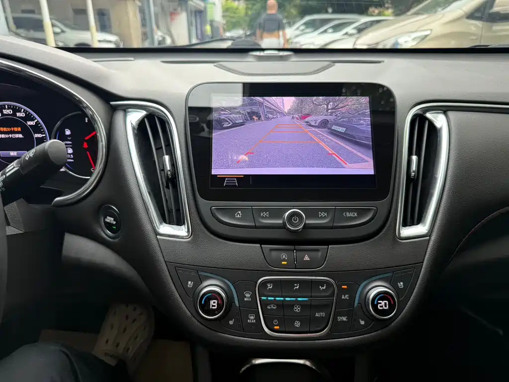 Chevrolet Malibu XL 2019 — фото 13
