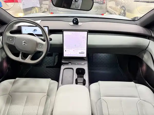 NIO ET5 2023