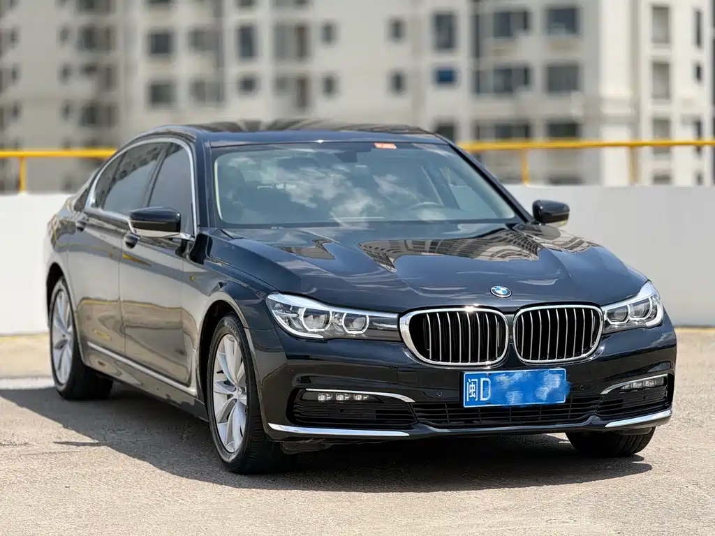 BMW 7 Series 2017 — фото 3