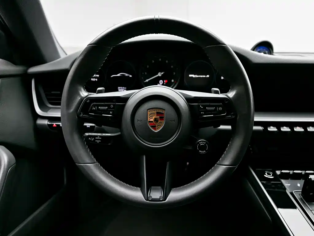 Porsche 911 — фото 12