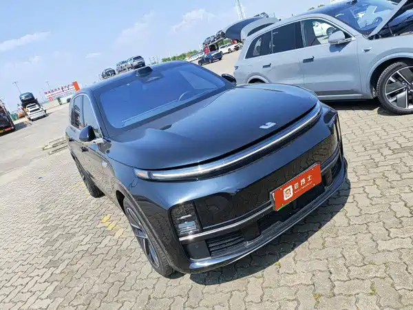 Li Auto L7 2025