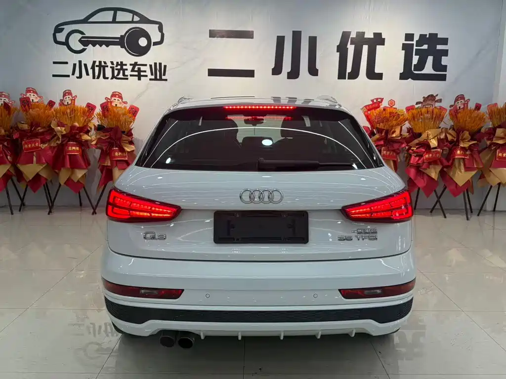 Audi Q3 2018 — фото 13