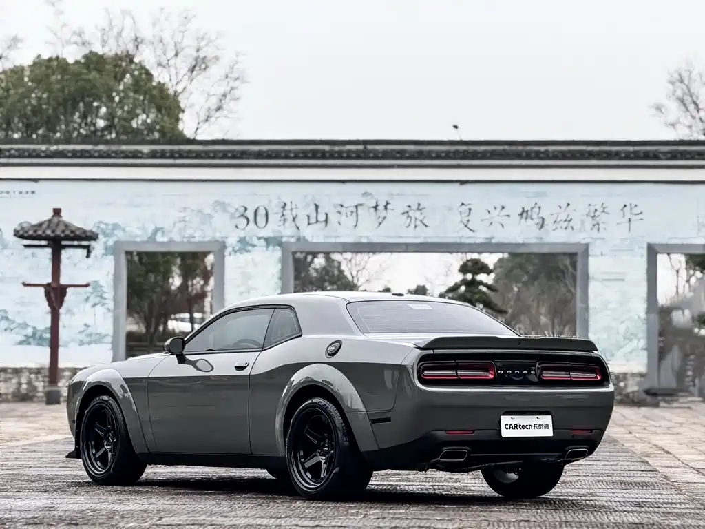Dodge  2019 — фото 4
