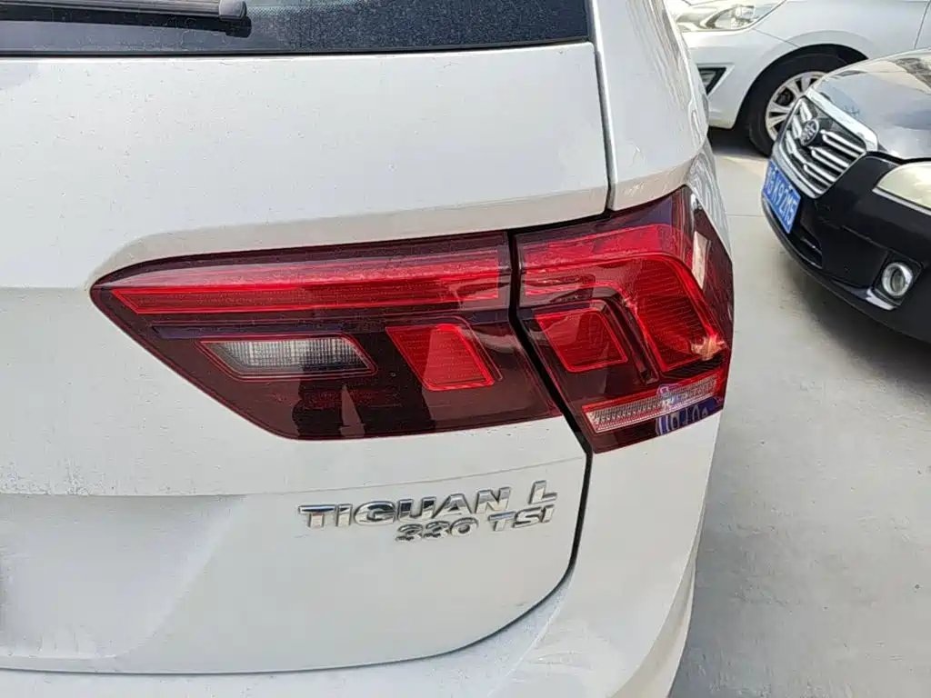 Volkswagen Tiguan L 2019 — фото 8