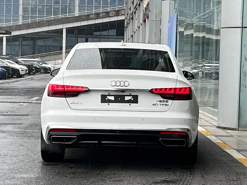 Audi A4L 2020 — фото 5